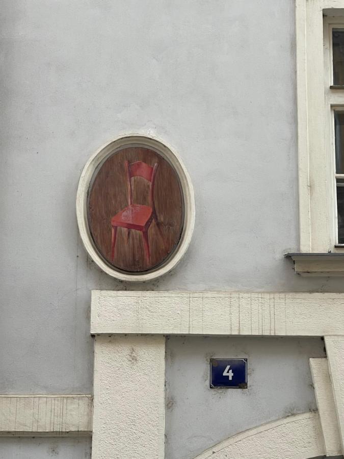 U Cervene Zidle - Red Chair 3* Прага